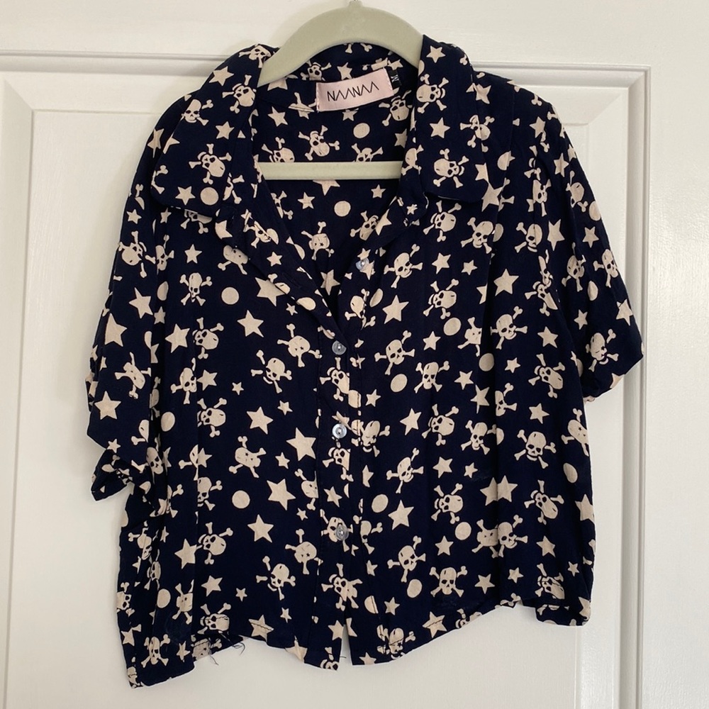 Skull & CrossBones Cropped Shirt